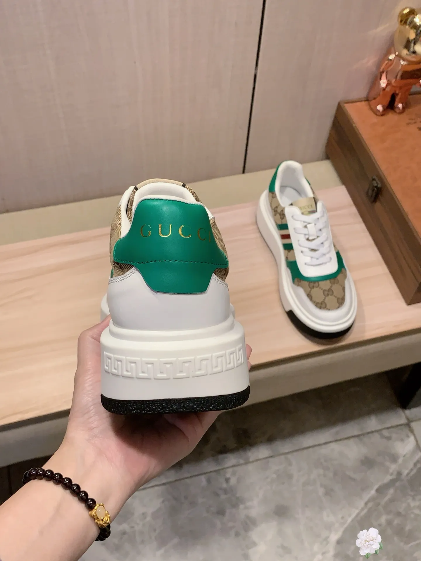 Men's men's shoes💰460💰💰🎩🎩[Lightning][Lightning] "Gucci*" The latest • popular casual shoes, top brand [seduce] luxury ~ purchasing agency, top ~ quality. [Strong] The upper is made of imported breathable cowhide with material ➕ breathable sheepskin feet (•) and fine workmanship. The original stylish and stylish soft rubber wear-resistant and non-slip outsole is light and comfortable on the feet. The real thing looks better when photographed in person. 0127: code: 38-44, 3️⃣ colors selected